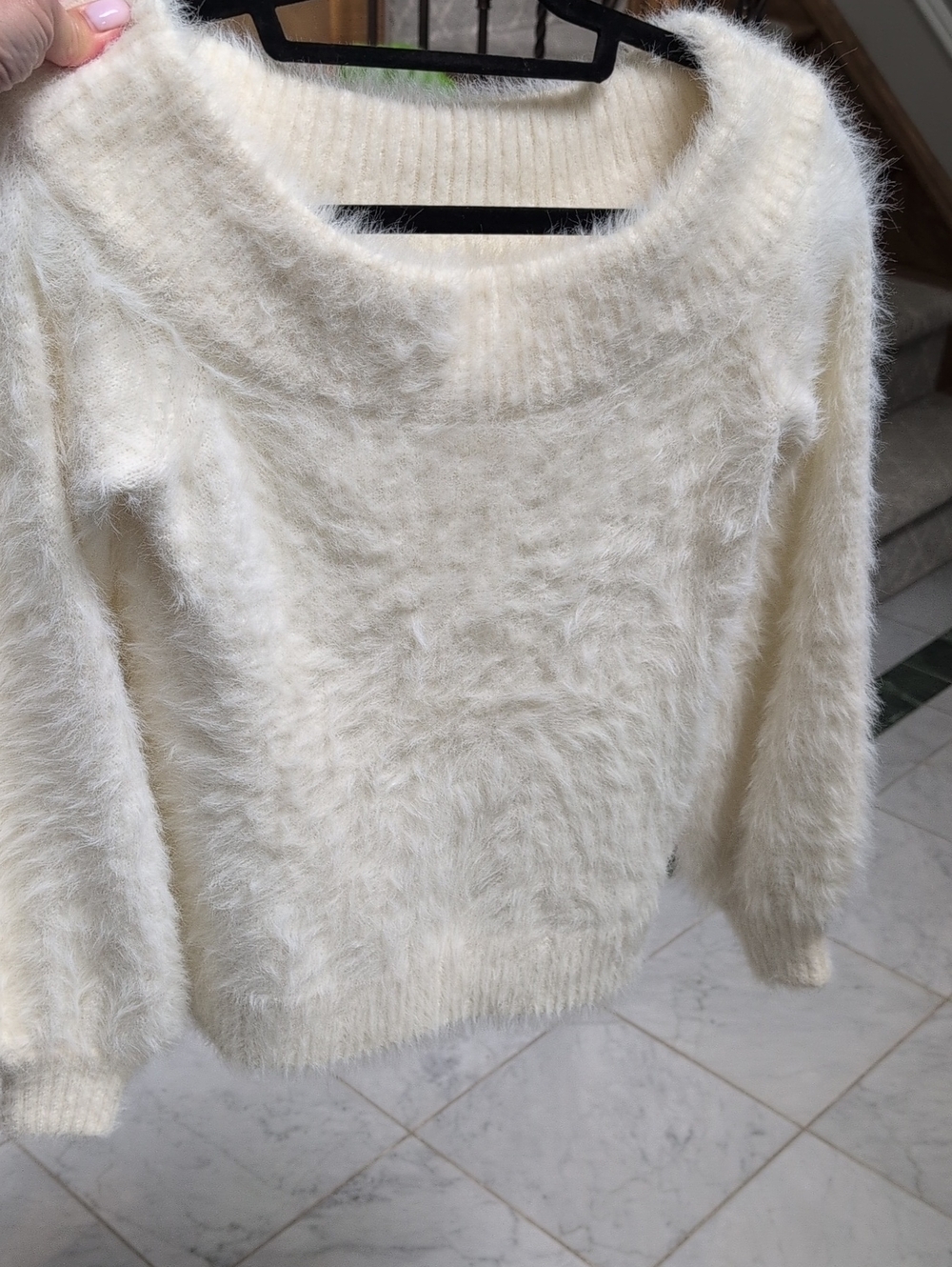 Banana Republic Size Small Cozy Fuzzy Boatneck Sweater - Cream EUC